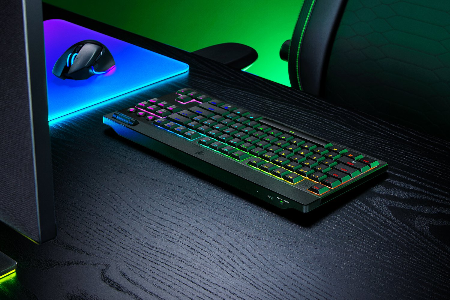 Razer | BlackWidow V4 Low-Profile HyperSpeed | Keyboard | Wireless | US | Bluetooth | Black | Green Switches - Image 6
