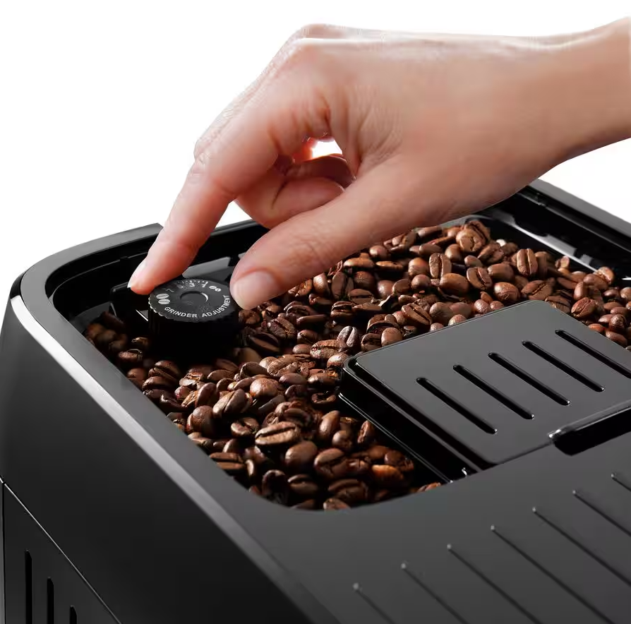 Delonghi Coffee maker | ECAM320.60.B Magnifica Plus | Pump pressure 15 bar | Built-in milk frother | Automatic | 1450 W | Black - Image 5