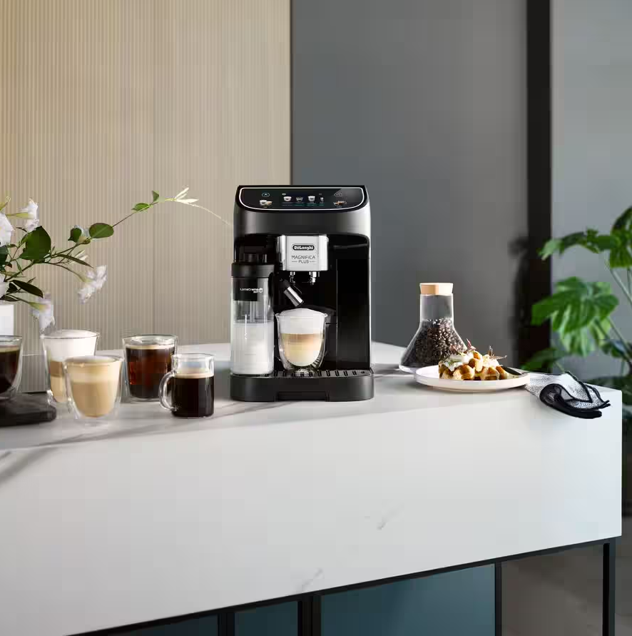 Delonghi Coffee maker | ECAM320.60.B Magnifica Plus | Pump pressure 15 bar | Built-in milk frother | Automatic | 1450 W | Black - Image 6