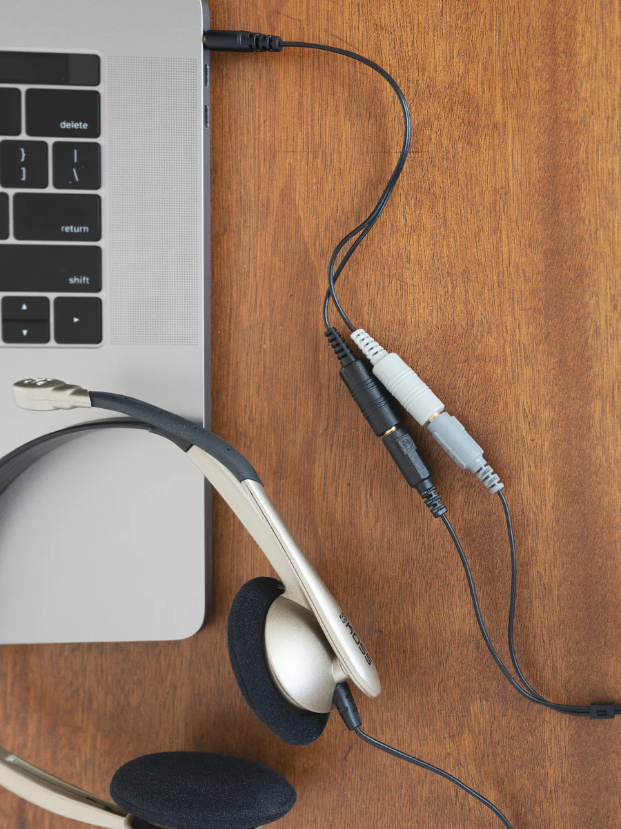 Koss | Headphones | CS95 | Wired | On-Ear | Microphone | Black/Gold - Image 5