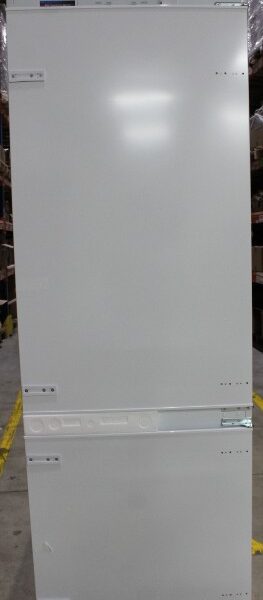 SALE OUT. Midea MDRE554FGD01D Refrigerator, D, Built-in, Combi, Height 195,3 cm, Fridge net 293L, Freezer net 105L, White | SALE OUT. Midea DAMAGED PACKAGING, DENT SIDE CORNER, BENT GRILLES ON THE BACK