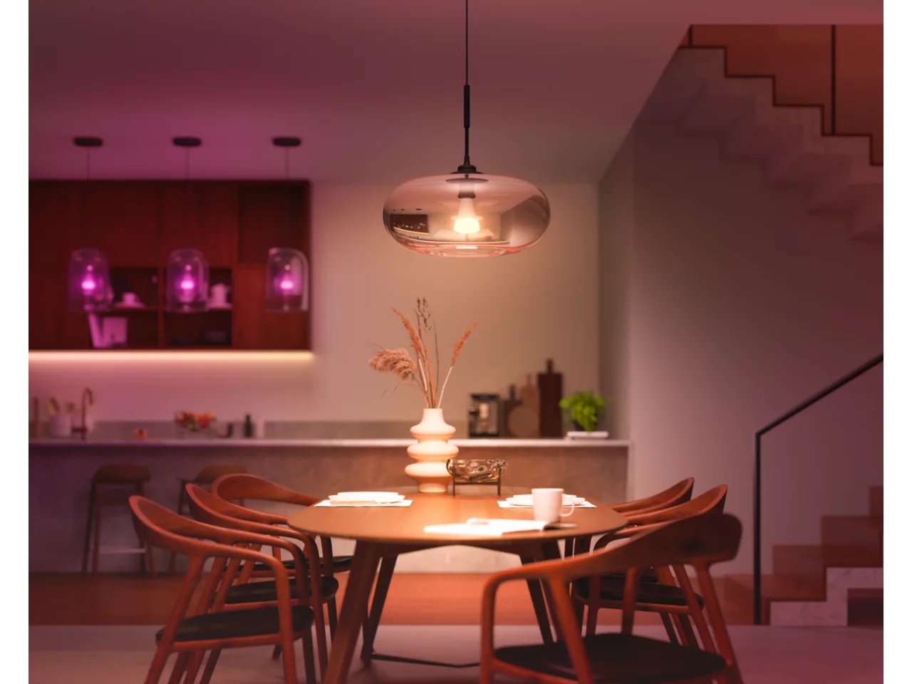 Philips Hue WCA 810 A60 3P EU | E27 | 6 W | Bluetooth, Zigbee - Image 5