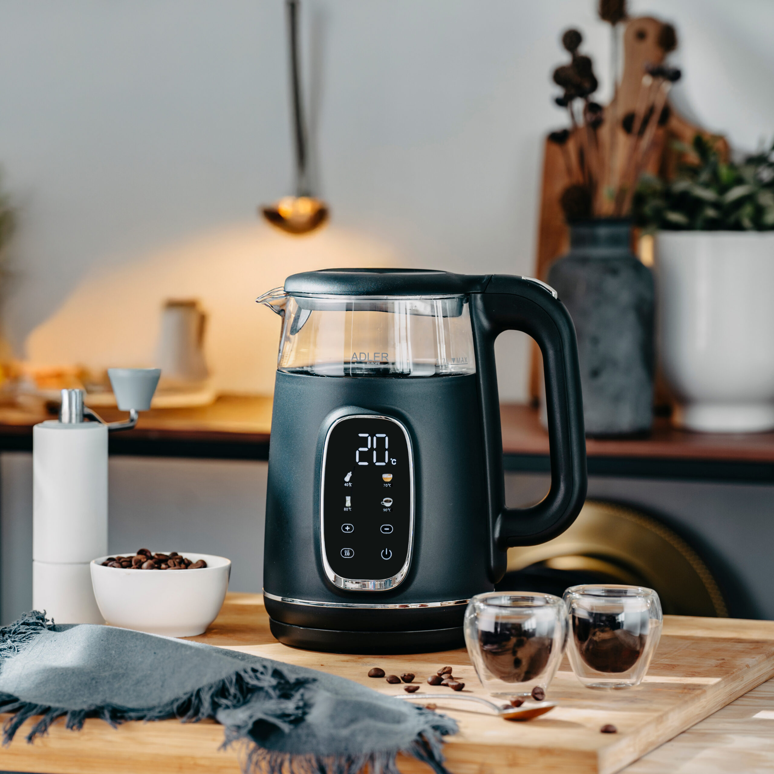 Adler Kettle with LED Display | AD 1305 | Electric | 2200 W | 1.7 L | Plastic | 360° rotational base | Black/Silver - Image 10