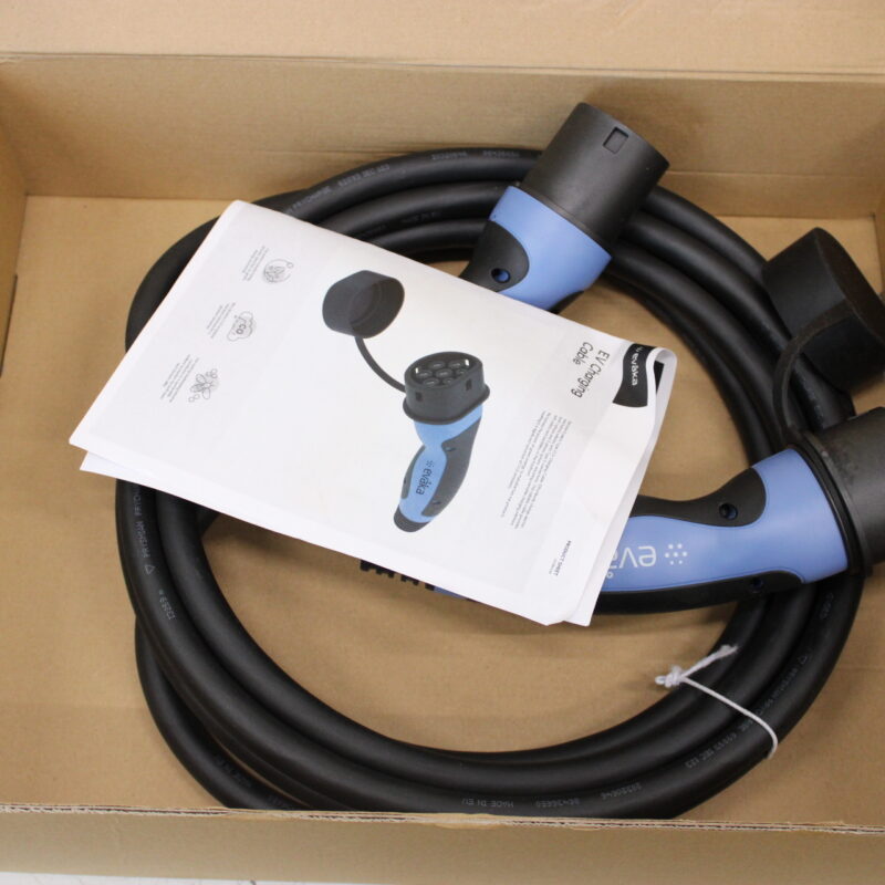 SALE OUT. Evaka EV charging cable Type2-Type2, 22 kW, 32 A, 5x6 mm2, 1x0.5 mm2, 5 m | EVA503325 | Black | DAMAGED PACKAGING - Image 3