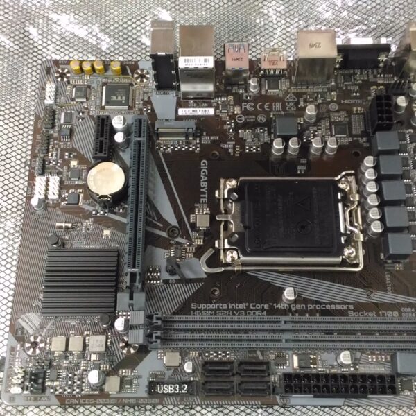 SALE OUT. Gigabyte H610M S2H V3 DDR4 G1.0 | Processor family Intel | Processor socket LGA1700 | DDR4 | Supported hard disk drive interfaces SATA, M.2 | Number of SATA connectors 4 | USED, REFURBISHED, WITHOUT ACCESSORIES, ONLY BACK PANEL INCLUDED