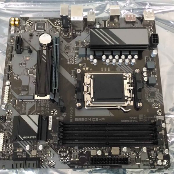 SALE OUT. Gigabyte B650M D3HP 1.0 M/B | Gigabyte B650M D3HP | Processor family AMD | Processor socket AM5 | DDR5 DIMM | Memory slots 1 | Supported hard disk drive interfaces SATA, M.2 | Number of SATA connectors 4 | Chipset AMD B650 | Micro ATX | USED, REFURBISHED, WITHOUT ORIGINAL PACKAGING AND ACCESSORIES, ONLY BACKPANEL INCLUDED