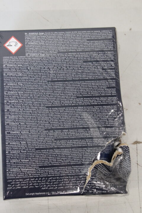 SALE OUT. Delonghi DLSC306 Maintenance Care Kit for Bean to Cup & Espresso Coffee Machines, includes five cleaning accessories | DAMAGED PACKAGING - Image 3