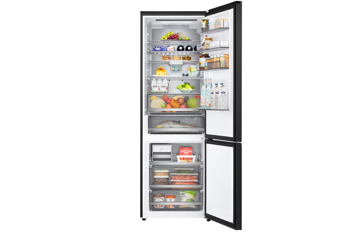 LG Refrigerator | GBBW726CEV | Energy efficiency class C | Free standing | Combi | Height 203 cm | Fridge net capacity 326 L | Freezer net capacity 139 L | Display | 33 dB | Black Steel - Image 3