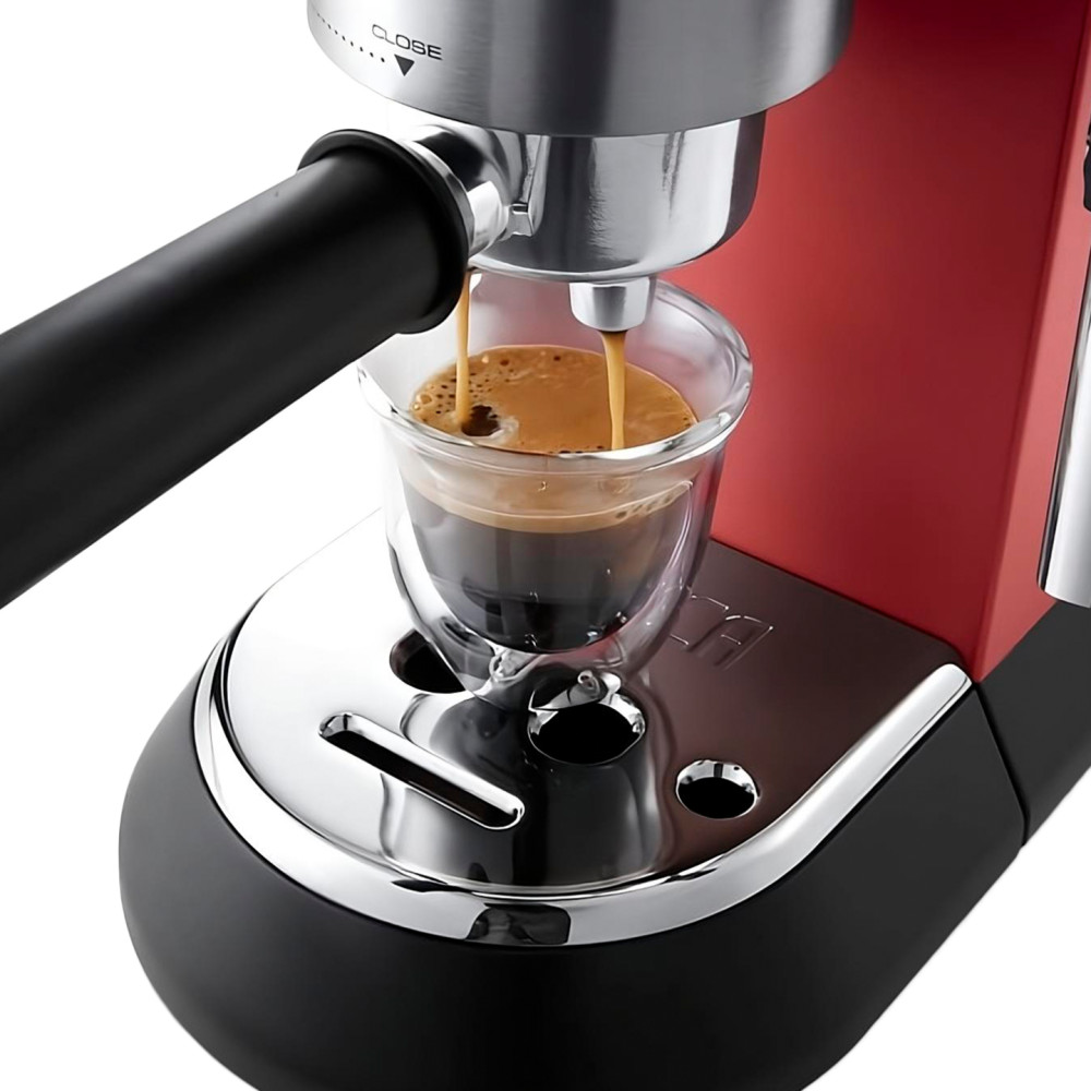 Delonghi | Espresso Coffee Maker | Dedica Style EC 685.R | Pump pressure 15 bar | Built-in milk frother | Semi-automatic | 1300 W | Red - Image 7