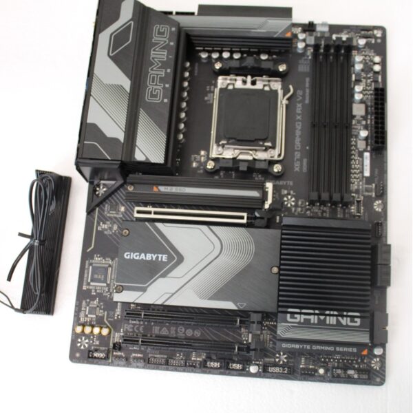 Gigabyte REFURBISHED, USED, WITHOUT INSTRUCTIONS, WITHOUT ORIGINAL BOXTHOUT MANUAL