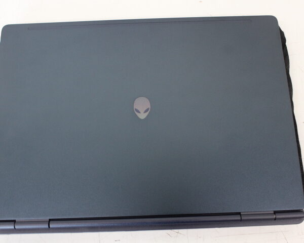 SALE OUT. Dell Alienware 16 Aurora AC16250 | 16 " | WQXGA | 2560 x 1600 pixels | Intel Core 7 | 240H | 32 GB | DDR5 | Solid-state drive capacity 1000 GB | NVIDIA GeForce RTX 5060 | GDDR7 | 8 GB | Windows 11 Pro | 802.11be | Keyboard language English | Keyboard backlit | Warranty 36 month(s) | Battery warranty 12 month(s) | DAMAGED PACKAGING