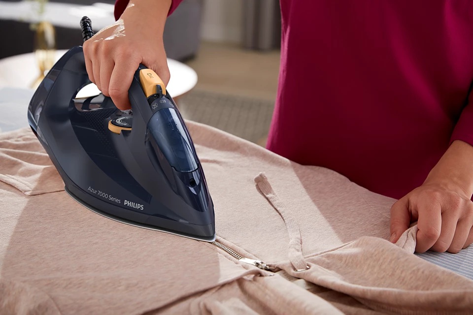 Philips DST7060/20 7000 Series | Steam Iron | 3000 W | Water tank capacity 300 ml | Continuous steam 55 g/min | Steam boost performance 250 g/min | Blue/Yellow - Image 4