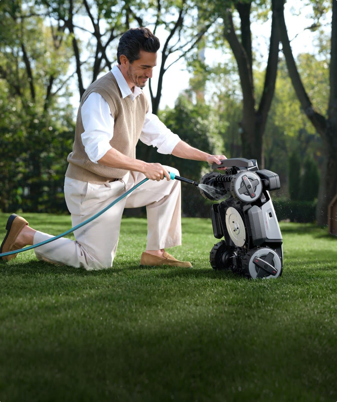 Roborock RockMow Z130 Mower, AWD, 3000m², RTK + VSLAM, (Edge Cutting module sold separately) - Image 14