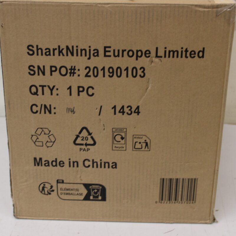 SALE OUT. Shark StainStriker HairPro Deep cleaner PX250EUT | Shark USED, DIRTY, MISSING 1 UNIT LIQVID BOTTLE - Image 2