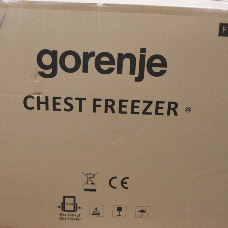 SALE OUT. Gorenje | Freezer | FH30EAW | Energy efficiency class E | Chest | Free standing | Height 84.7 cm | Total net capacity 297 L | Display | White | DAMAGED PACKAGING, DENT ON SIDE, DAMAGED FRONT