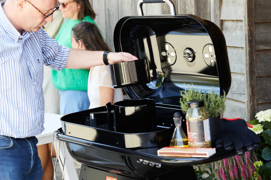 Barbecook Charcoal Barbecue Magnus Comfort, 85 x 64 x 110 cm | BC-CHA-1068 | Black - Image 2