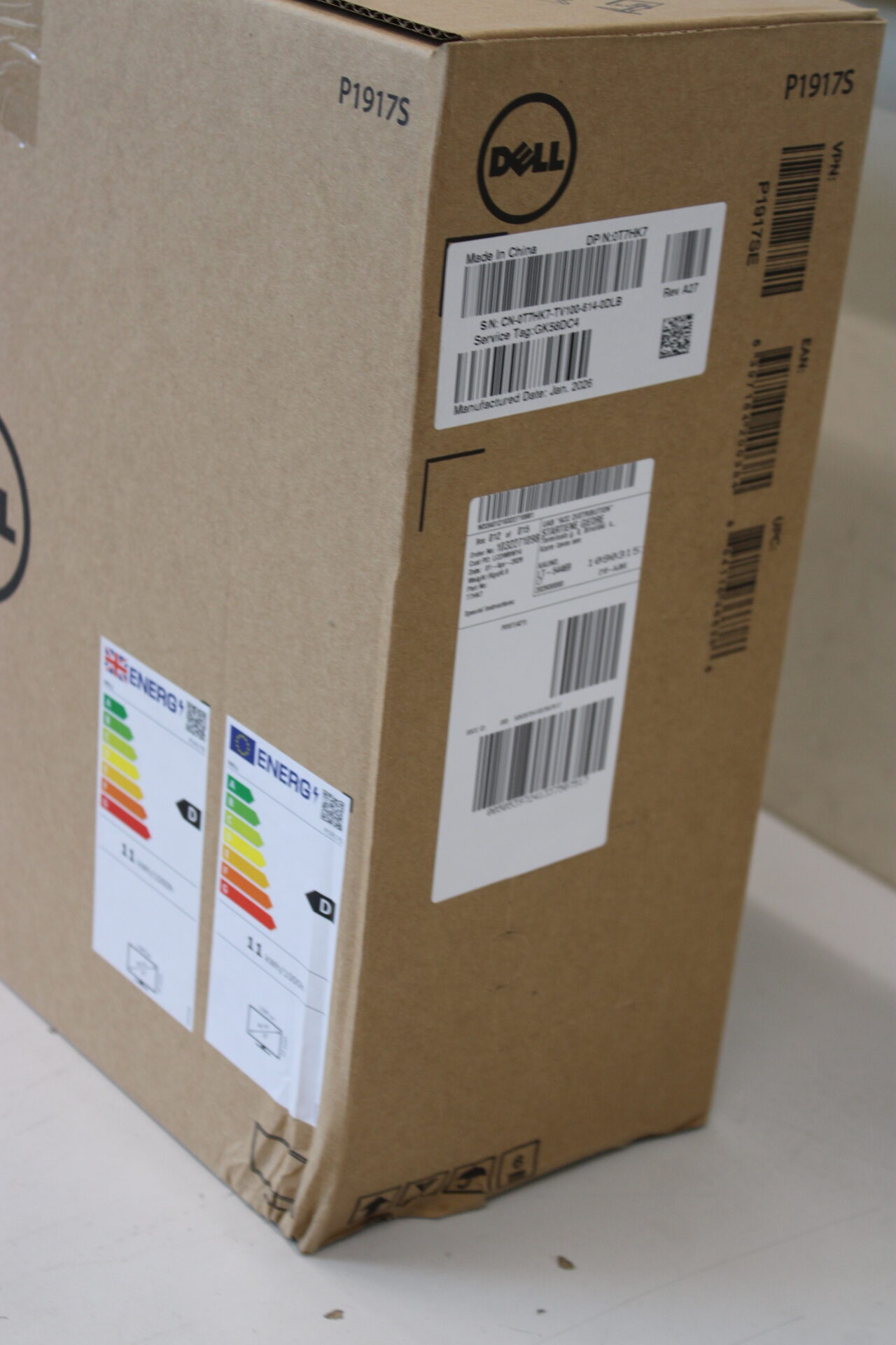 SALE OUT. Dell LCD P1917S 48cm (19") SXGA/LED/IPS/AntiGlare/5:4/1280x1024/DP,HDMI,VGA,5xUSB3.0/HAS, pivot, tilt, swivel/VESA/Black | SALE OUT. Dell | Professional | P1917S | 19 " | IPS | HD | 5:4 | 60 Hz | 6 ms | LED pixels | 1280 x 1024 | 250 cd/m² | HDMI ports quantity 1 | Black | Warranty 36 month(s) | DAMAGED PACKAGING - Image 2