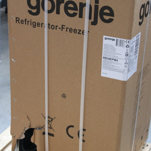 SALE OUT. Gorenje | Refrigerator | RB39EPW4 | Energy efficiency class E | Freestanding | Larder | Height 84.2 cm | 38 dB | White | DAMAGED PACKAGING