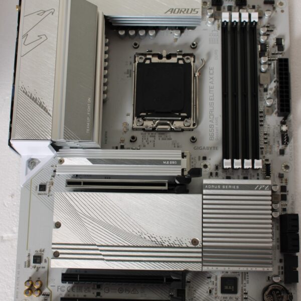 SALE OUT. | Gigabyte USED, REFURBISHED, WITHOUT ACCESSORIES, ONLY BACK PANEL INCLUDED
