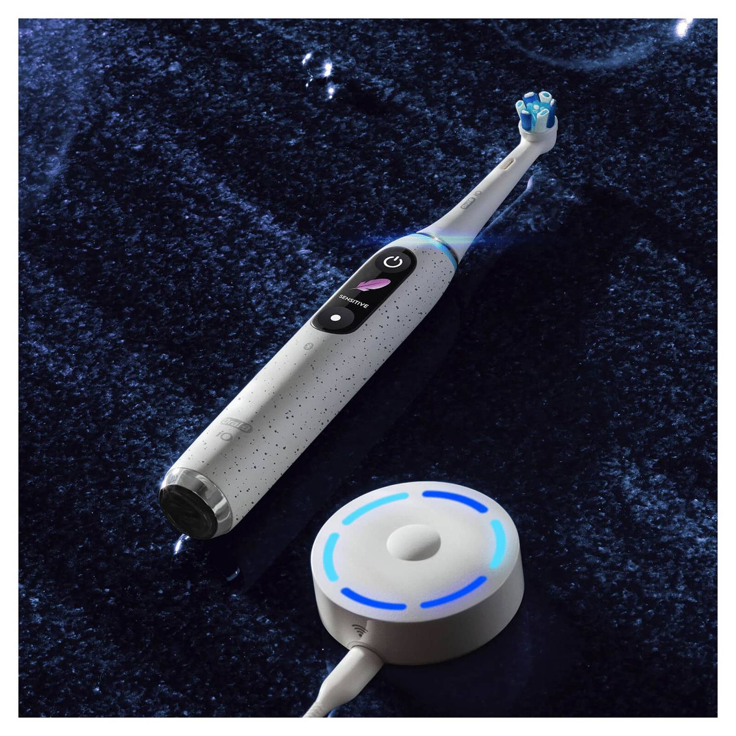 Oral-B | Electric Toothbrush | iO10 Series | Rechargeable | For adults | Number of brush heads included 1 | Number of teeth brushing modes 7 | Stardust White - Image 4