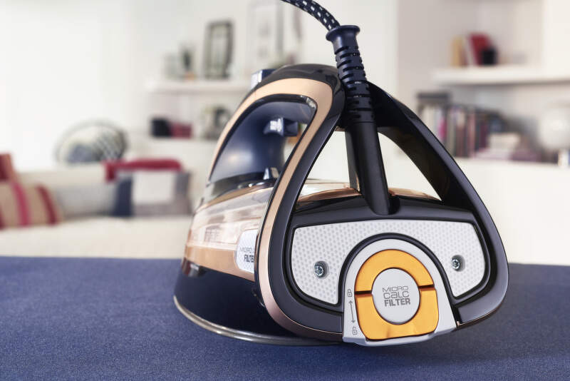 TEFAL | FV9865E0 Ultimate Pure | Steam Iron | 3000 W | Water tank capacity 350 ml | Continuous steam 60 g/min | Steam boost performance 250 g/min | Gold/Black - Image 6