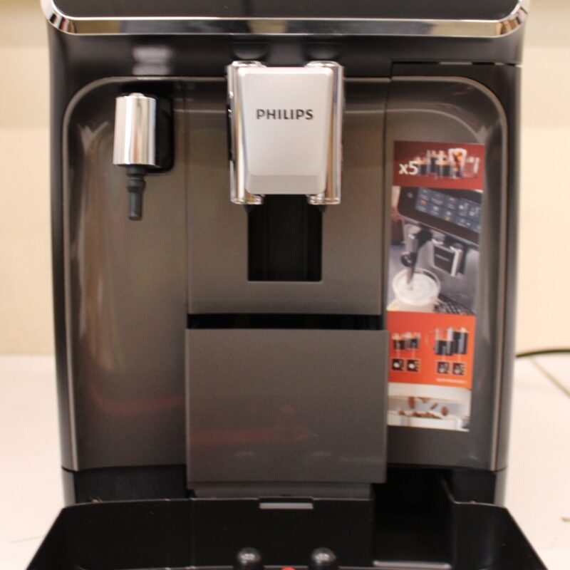 SALE OUT. | Philips Coffee Maker | EP3329/70 Series 3300 | Pump pressure 15 bar | Built-in milk frother | Fully Automatic | 1500 W | Black | DAMAGED PACKAGING - Image 2