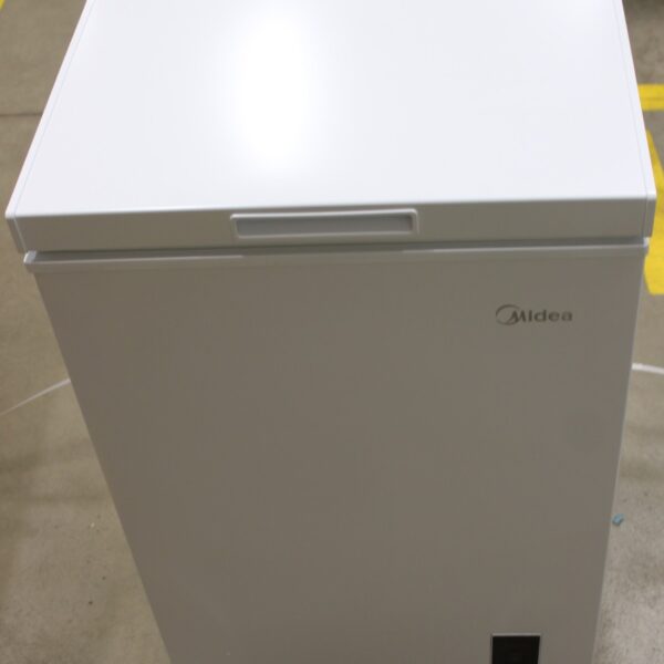 SALE OUT. | Midea Freezer | MDRC152FEE01 | Energy efficiency class E | Chest | Free standing | Height 85 cm | Total net capacity 99 L | White | UNPACKED, DAMAGED PACKAGING, SCRATCHED ITEM BACK SIDE