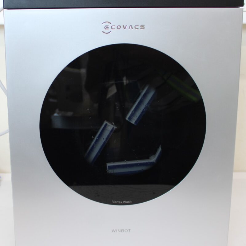 SALE OUT. Ecovacs Window Cleaning Robot | WINBOT W3 OMNI | Corded/Cordless | 8000 Pa | White/Silver | MISSING INNER PACKAGING, WET WATER TANKS, DIRTY AND SCRATCHED ITEM. BOTTLE WITHOUT LIQUID - Image 2