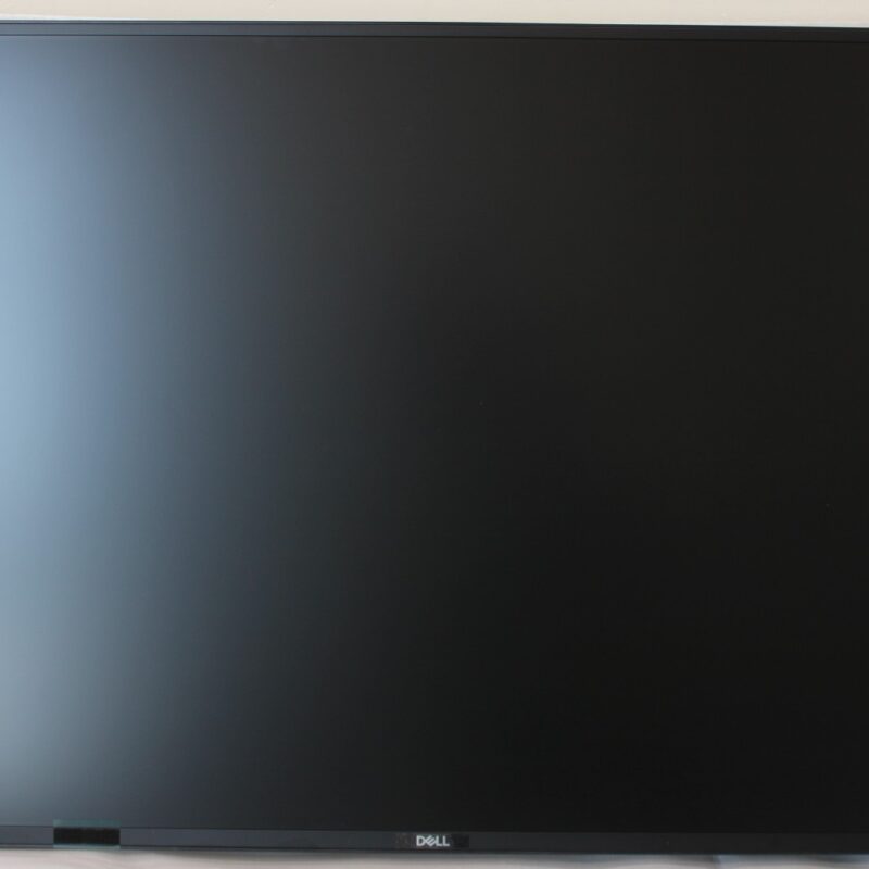 SALE OUT. Dell LCD U4323QE 42.5" IPS 4K UHD/3840x2160/HDMI,DP,USB-C,USB,RJ-45/White | Dell USB-C Hub Monitor | U4323QE | 42.5 " | IPS | UHD | 16:9 | 60 Hz | 5 ms | 3840 x 2160 | 350 cd/m² | HDMI ports quantity 2 | Warranty 35 month(s) | DAMAGED PACKAGING, UNPACKED, SCRATCHED ITEM LEG