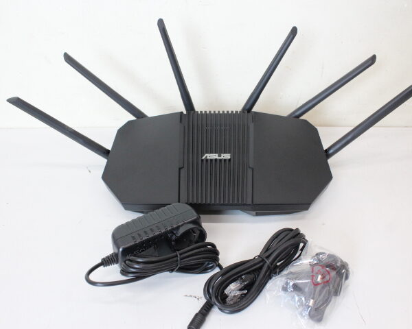 SALE OUT. Asus RT-BE90U Tri-band WiFi 7 Router, EU+UK | Asus BE9400 Tri-band WiFi 7 AiMesh Extendable Router | RT-BE90U | 802.11be | Ethernet LAN (RJ-45) ports 3 | Mesh Support Yes | MU-MiMO No | 4G/5G | Antenna type External | 36 month(s) | DEMO
