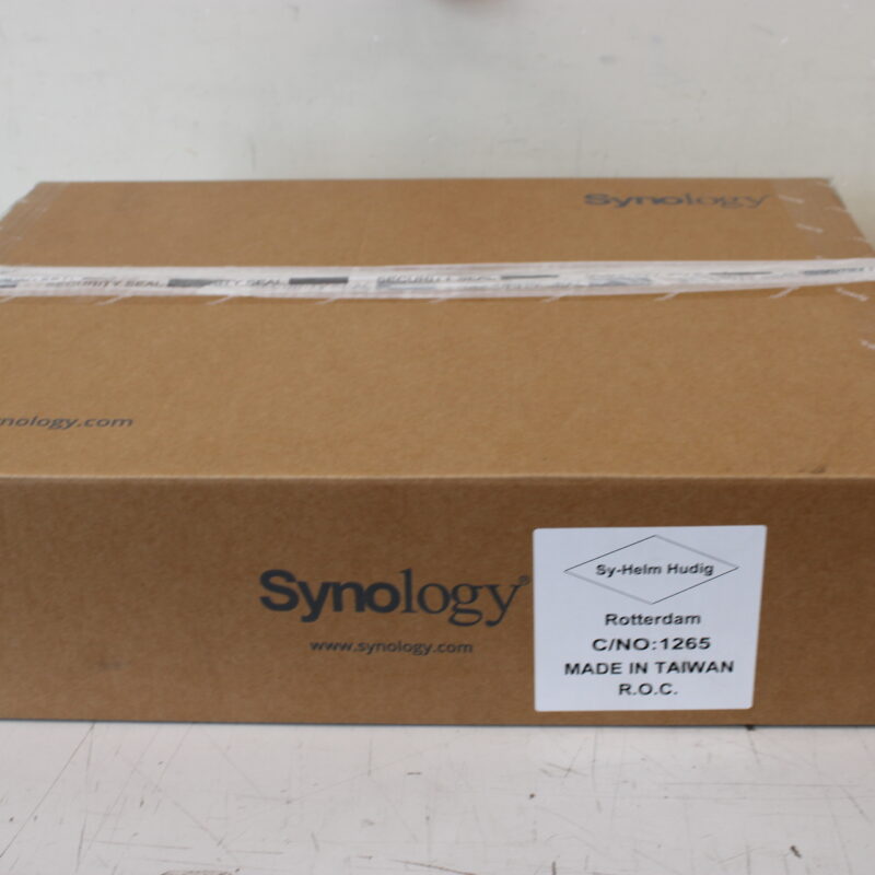 SALE OUT. Synology RS422+ | Up to 4 HDD/SSD Hot-Swap | AMD Ryzen | Ryzen R1600 | Processor frequency 2.6 GHz | 2 GB | DDR4 | UNPACKED, SCRATCHED ON TOP