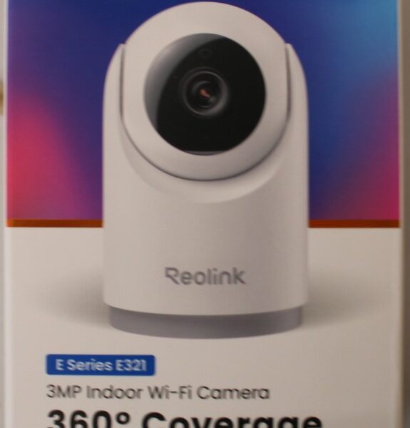 SALE OUT. Reolink E321 Smart Indoor Cam Wi-Fi PT, White | Reolink Camera | E Series E321 | 24 month(s) | Tabletop | 3 MP | 4mm/F2.0 | MicroSD up to 512GB | DAMAGED PACKAGING