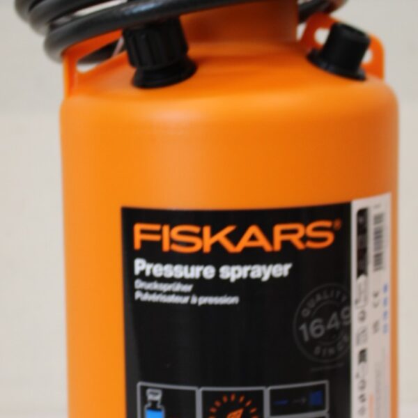 SALE OUT. | Fiskars Pressure Sprayer, 5 L | DAMAGED PACKAGING