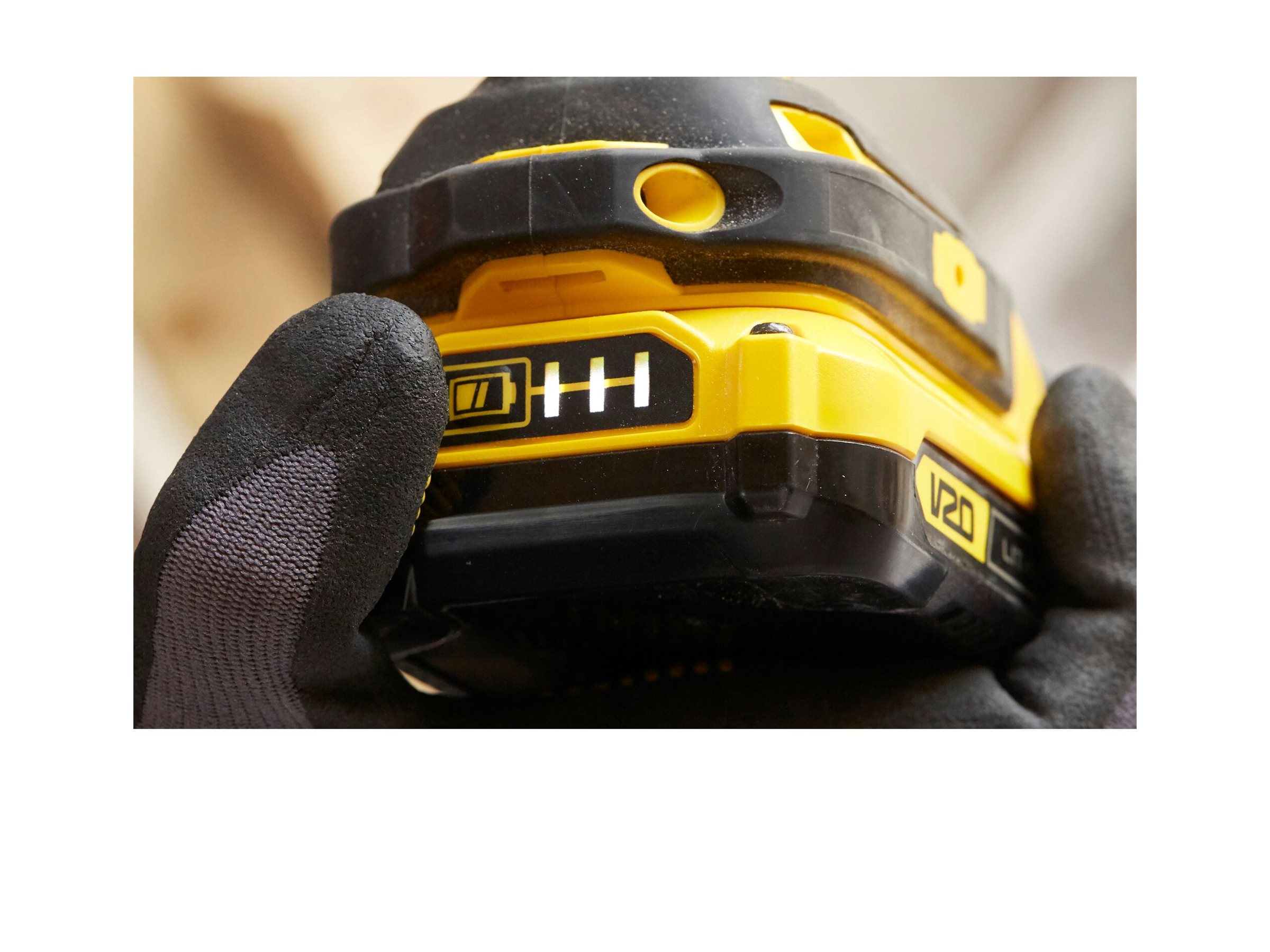 Stanley | 18V V20 Brushless 3-Speed Impact Driver - 2.0Ah Kit | SFMCF820D2K-QW | 18 V | 2.0 Ah | Lithium Ion - Image 10
