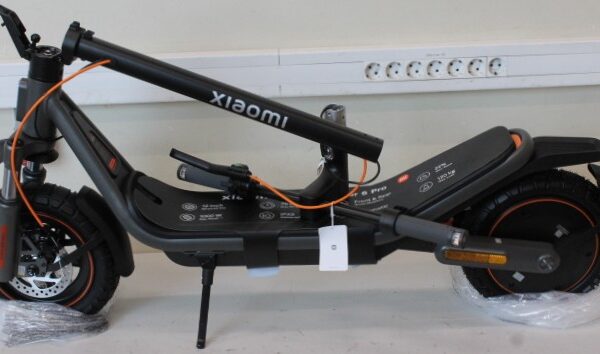 SALE OUT. Xiaomi Electric Scooter 6 Pro GL | Xiaomi 23 month(s) | DAMAGED PACKAGING