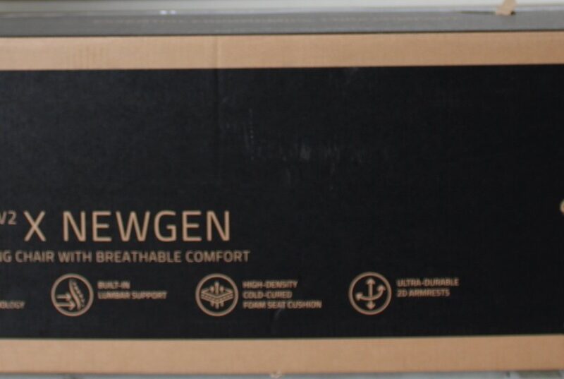 SALE OUT. | Razer Iskur V2 X NewGen | Gaming Chair | Black/Green | DAMAGED PACKAGING, ITEM SCRATCHED, DIRTY PARTS | 36 month(s) - Image 3