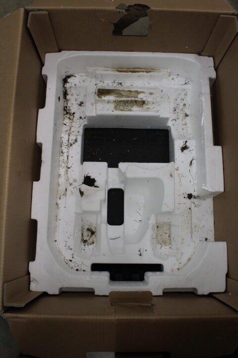 SALE OUT. | Ecovacs Lawn Mower | GOAT A3000 LiDAR PRO | 7500 Ah | White | DAMAGED PACKAGING, USED AND DIRTY - Image 2