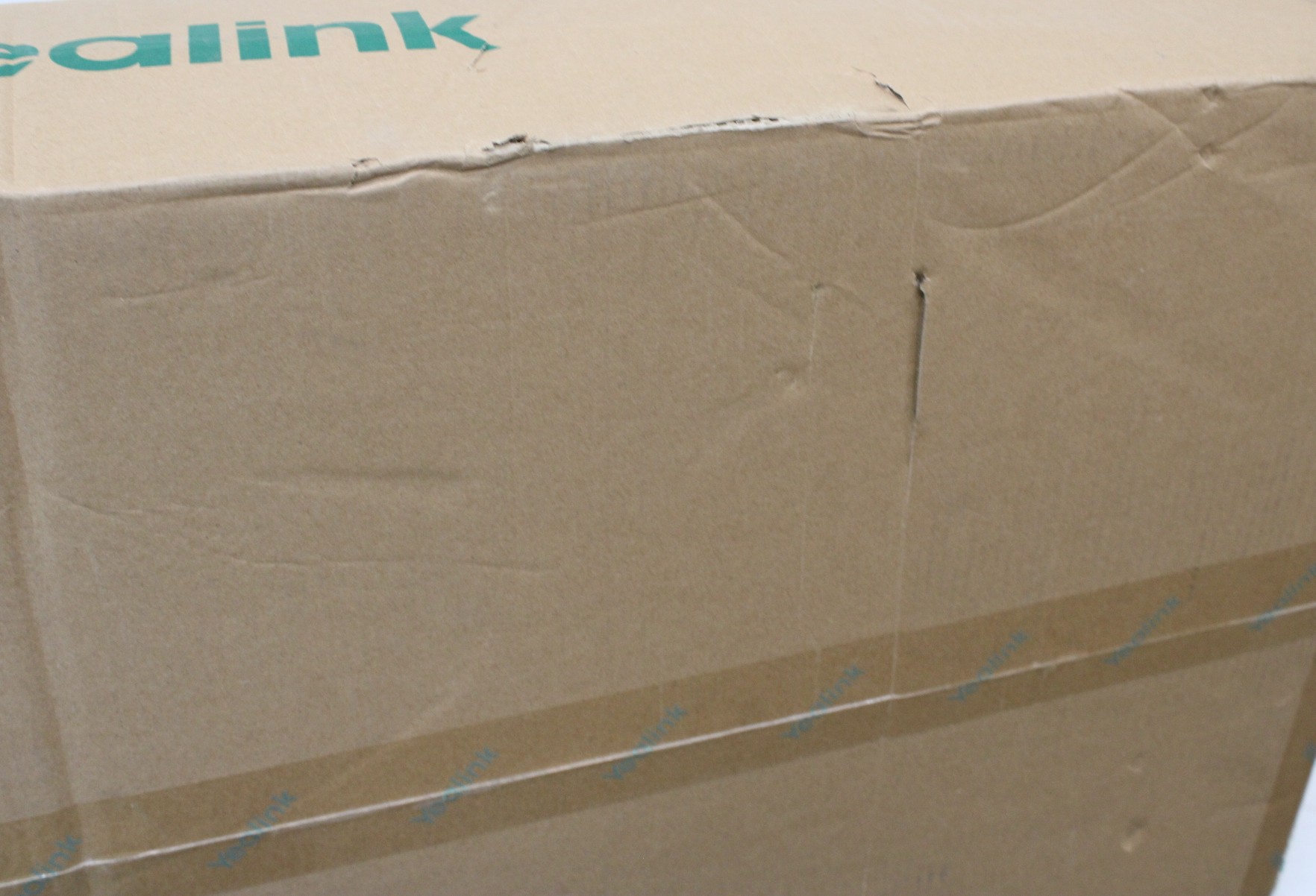 SALE OUT. | Yealink MeetingBar A50 Microsoft Teams Rooms on Android | Black | DAMAGED PACKAGING | 24 month(s) - Image 2