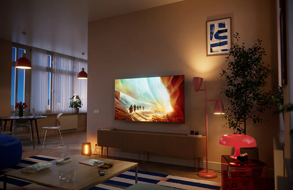 Philips 4K QLED TV | 43PQS7801/12 | 43 | Smart TV | Titan OS | UHD | Black - Image 2