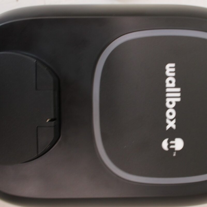 SALE OUT. | Wallbox Pulsar MAX Socket | 22 kW | Wi-Fi, Bluetooth | Black | DAMAGED PACKAGING, MISSING T20 SCREWS (3 PCS). SCRATCHED ITEM, UNEVEN BODY GAPS | 36 month(s) - Image 6