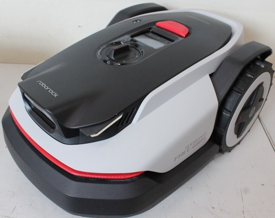 SALE OUT. | Roborock RockNeo Q110 Mower, 2WD, 1000m², RTK + VSLAM, (Edge Cutting module sold separately) | DAMAGED PACKAGING, USED, SCRATCHED, DIRTY