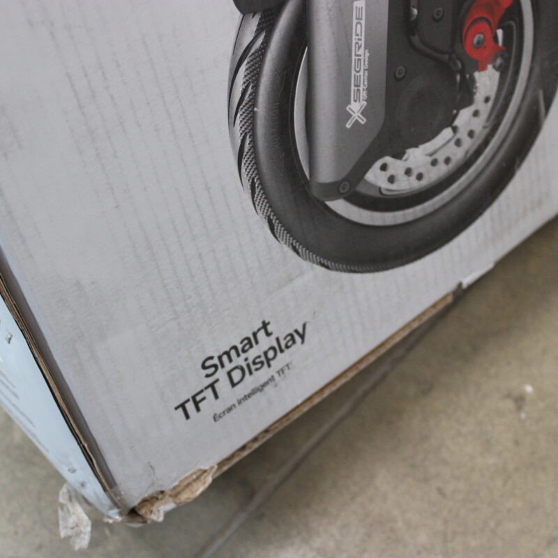 SALE OUT. Ninebot by Segway eKickScooter F3 Pro E | Segway F3 Pro E | eKickScooter | Up to 25 km/h | 10 " | 24 month(s) | Black | DAMAGED PACKAGING AND PAINT, DIRTY, SCRATCHED, MOUNTING MARKS - Image 6