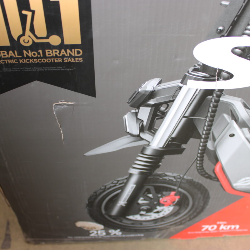 SALE OUT. Ninebot by Segway Kickscooter ZT3 Pro E, Black | Segway Ninebot Kickscooter ZT3 Pro E | 1600 W | 25 km/h | 11 " | 24 month(s) | Black | DAMAGED PACKAGING, SCRATCHED, DIRTY, MOUNTING MARKS - Image 5