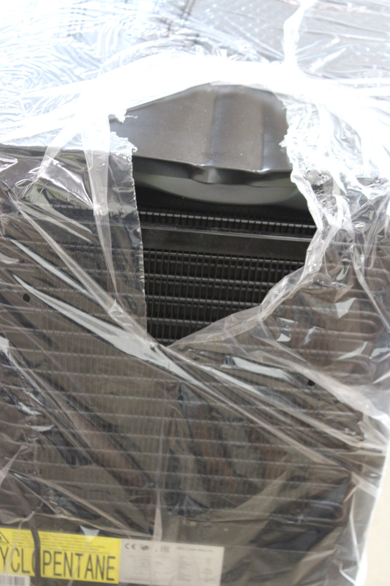 SALE OUT. | Caso Barbecue Cooler | S-L | Energy efficiency class F | Free standing | Black | DAMAGED PACKAGING, DENTED TOP AND BACKSIDE - Image 7
