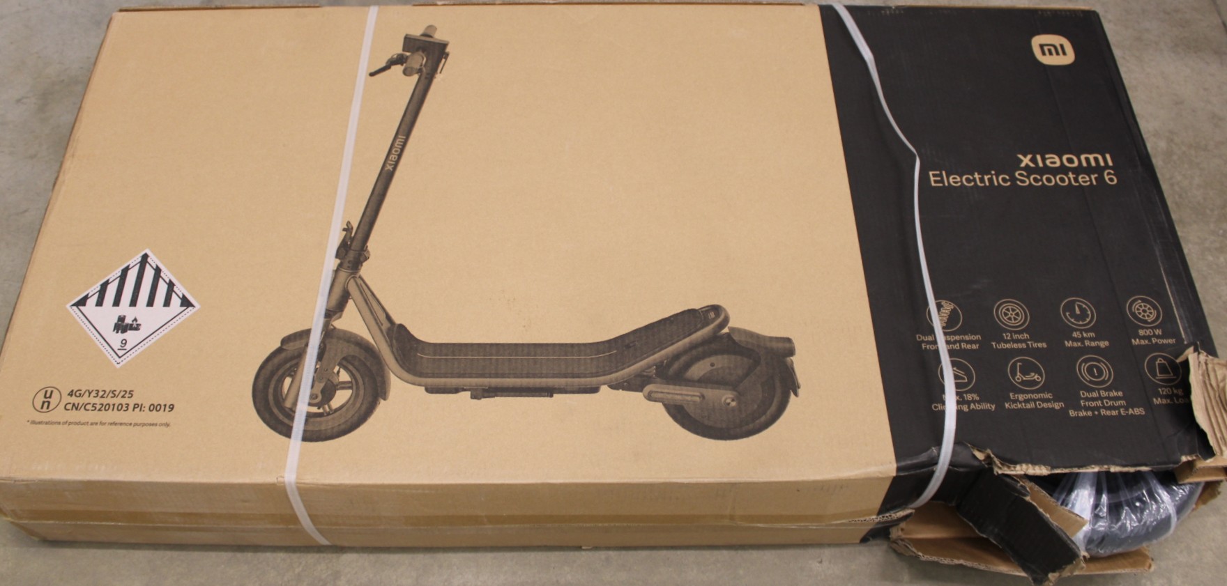 SALE OUT. Xiaomi Electric Scooter 6 GL | Xiaomi 24 month(s) | DAMAGED PACKAGING AND PAINT (FRONT - LEFT AND RIGHT SIDE)