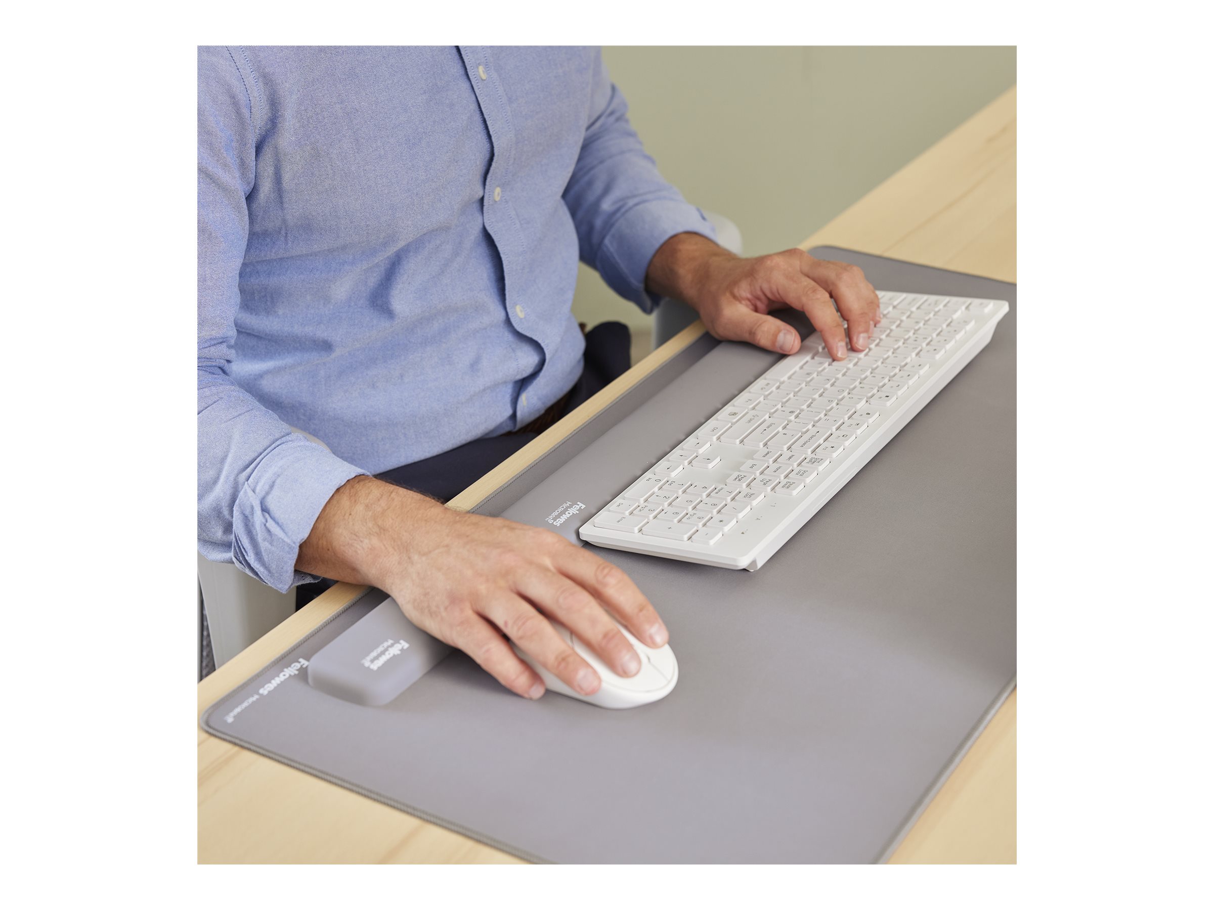 Fellowes | Breyta Palm Wrist Rest | Grey - Image 12