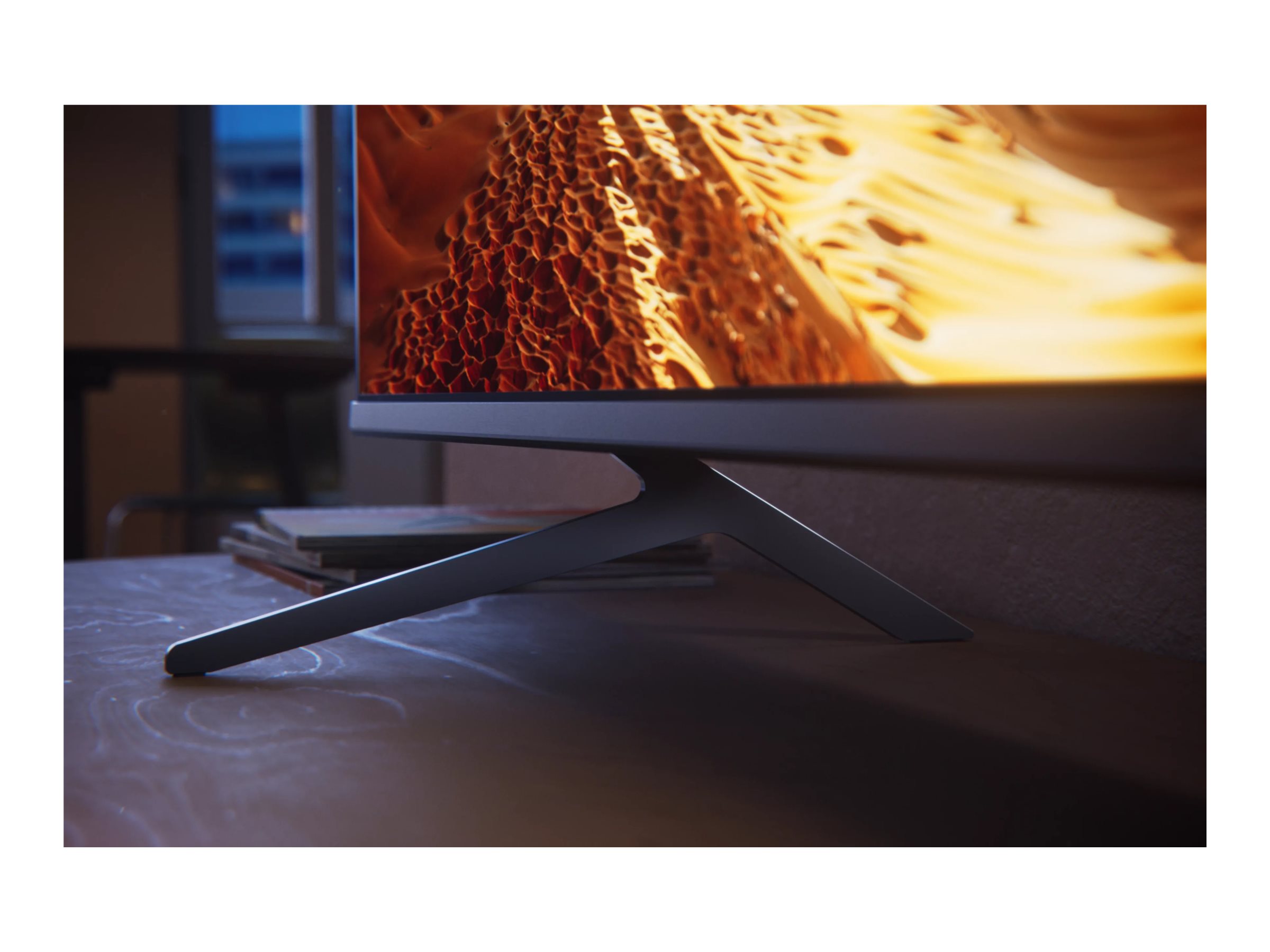 Philips 4K QLED Ambilight TV | 75PQS7801/12 | 75" | Smart TV | Titan OS | UHD | Black - Image 5