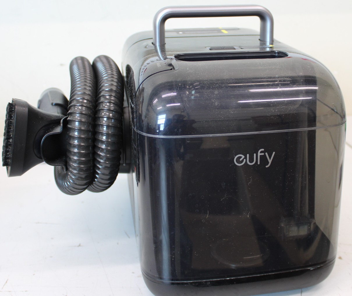 SALE OUT. Anker Eufy Robot Vacuum Cleaner Omni E28, Black | Anker Eufy Robot Vacuum Cleaner | Omni E28 | Wet&Dry | Dust capacity 3 L | 20000 Pa | Black | DAMAGED PACKAGING, MISSING INNER PACKAGING (BAGS). ITEM IS USED, DIRTY, WET AND SCRATCHED. NOT FULL LIQUID BOTTLES | 24 month(s) - Image 8