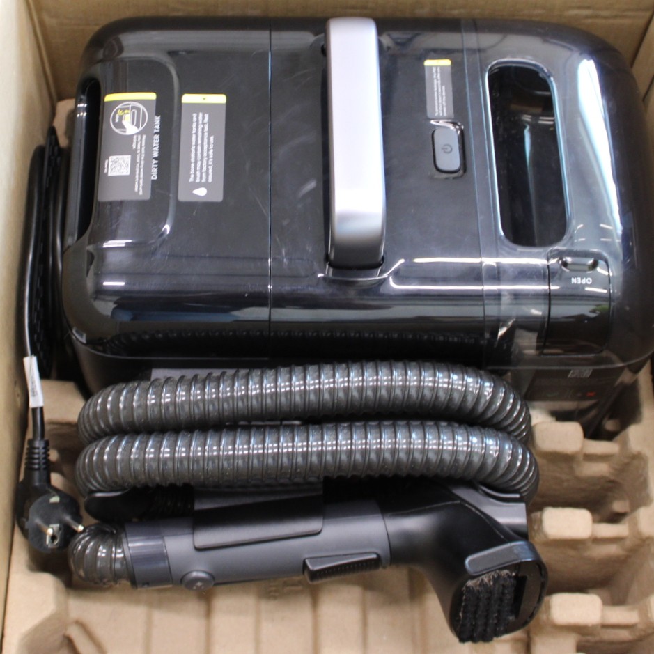 SALE OUT. Anker Eufy Robot Vacuum Cleaner Omni E28, Black | Anker Eufy Robot Vacuum Cleaner | Omni E28 | Wet&Dry | Dust capacity 3 L | 20000 Pa | Black | DAMAGED PACKAGING, MISSING INNER PACKAGING (BAGS). ITEM IS USED, DIRTY, WET AND SCRATCHED. NOT FULL LIQUID BOTTLES | 24 month(s) - Image 11
