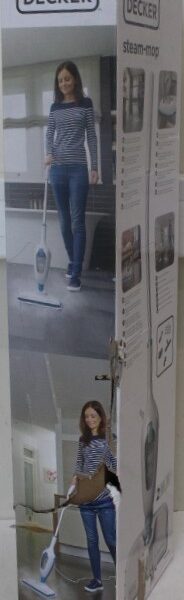 BLACK & DECKER | Steam Mop | FSMH13E5-QS | Corded operating | 1300 W | White | Warranty 12 month(s) | DAMAGED PACKAGING